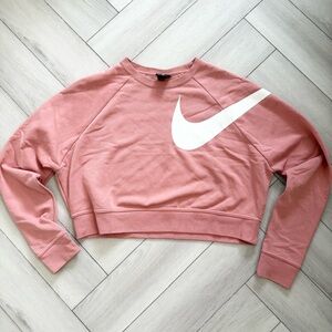✔️ NIKE WHITE LOGO CREW NECK SWEATER